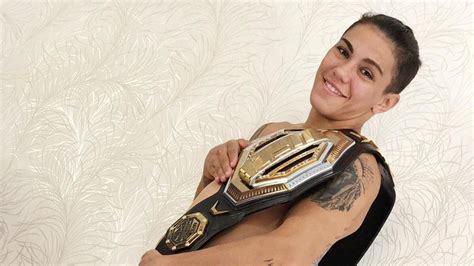 jessica andrade nudes|Jessica Andrade Nudes Porn Videos 